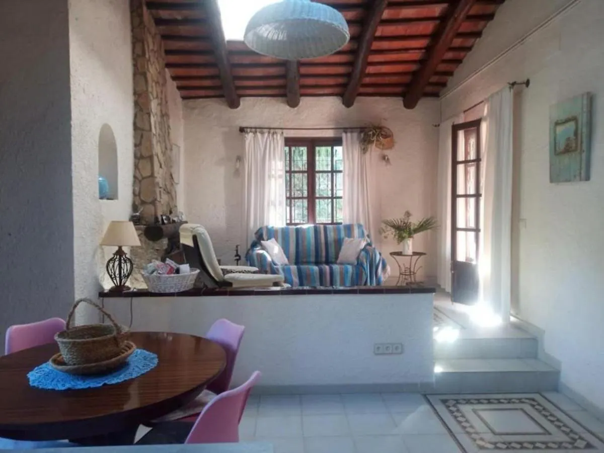 בית נופש הוילה בגור Casa Carmen